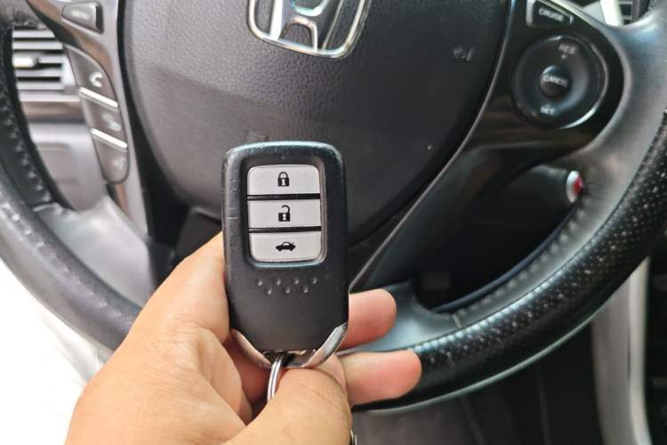 Used Honda Accord 2014 2.4L EX Luxury Edition Vehicle Key