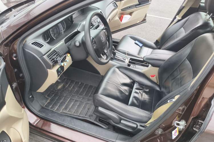 Used Honda Accord 2014 2.0L LX Comfort Edition Driver Seat