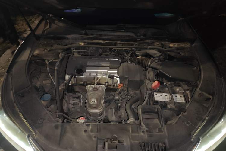 Used Honda Accord 2014 2.4L LX Comfort Edition Engine Bay