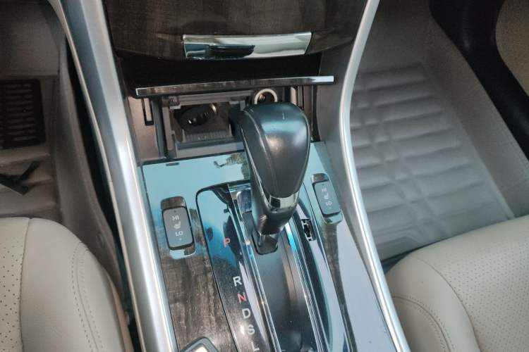 Used Honda Accord 2014 2.4L EX Luxury Edition Gear Lever