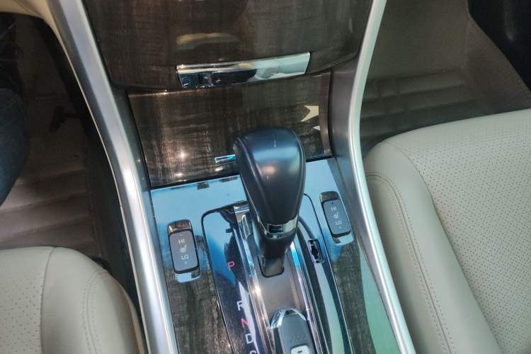 Used Honda Accord 2014 2.4L EX Luxury Edition Gear Lever