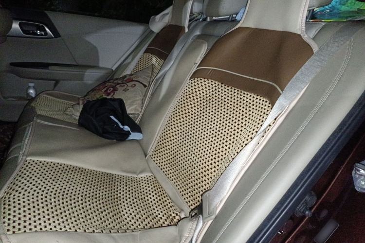 Used Honda Accord 2014 2.0L EX Luxury Edition Interior 4