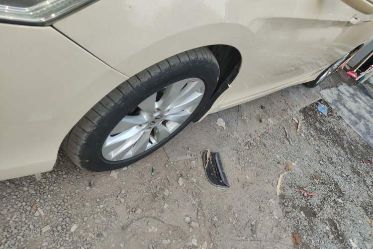 Used Honda Accord 2014 2.4L EX Luxury Edition Left Front Wheel Hub