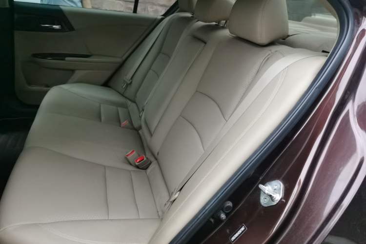 Used Honda Accord 2014 2.4L EXN Luxury Navigation Edition Left Rear Seat