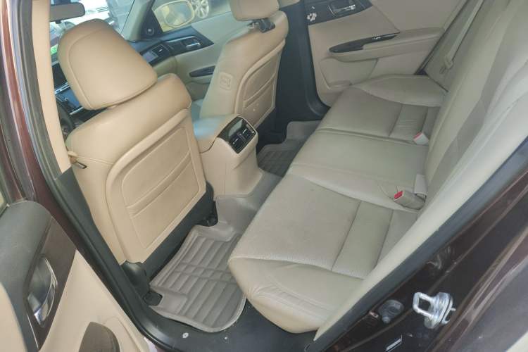 Used Honda Accord 2014 2.4L EX Luxury Edition Left Rear Seat