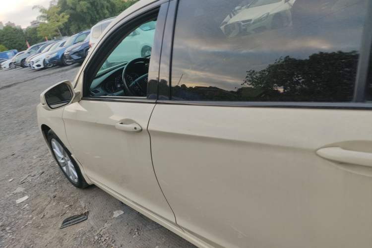 Used Honda Accord 2014 2.4L EX Luxury Edition Left Side