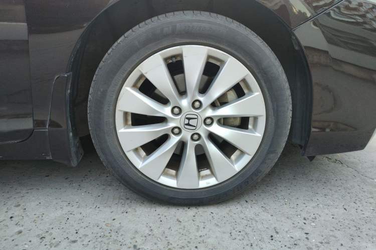 Used Honda Accord 2014 2.4L EX Luxury Edition Right Front Wheel Hub
