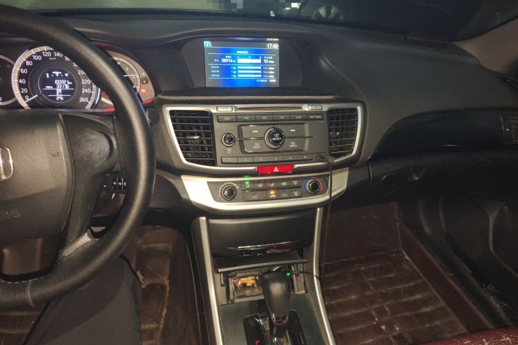 Used Honda Accord 2015 2.0L LX Comfort Edition Audio And AC Panel