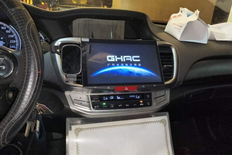 Used Honda Accord 2015 2.0L EX Luxury Edition Audio And AC Panel