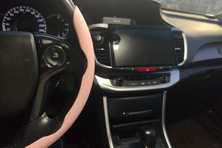 Used Honda Accord 2015 2.0L LXS Elite Edition Audio And AC Panel