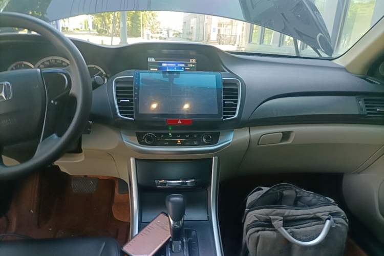 Used Honda Accord 2015 2.0L LX Comfort Edition Audio And AC Panel
