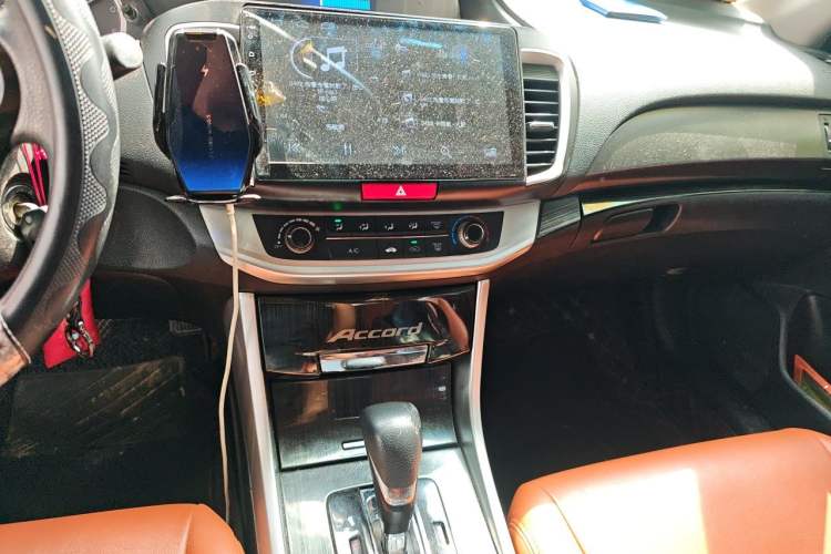 Used Honda Accord 2015 2.0L LX Comfort Edition Audio And AC Panel