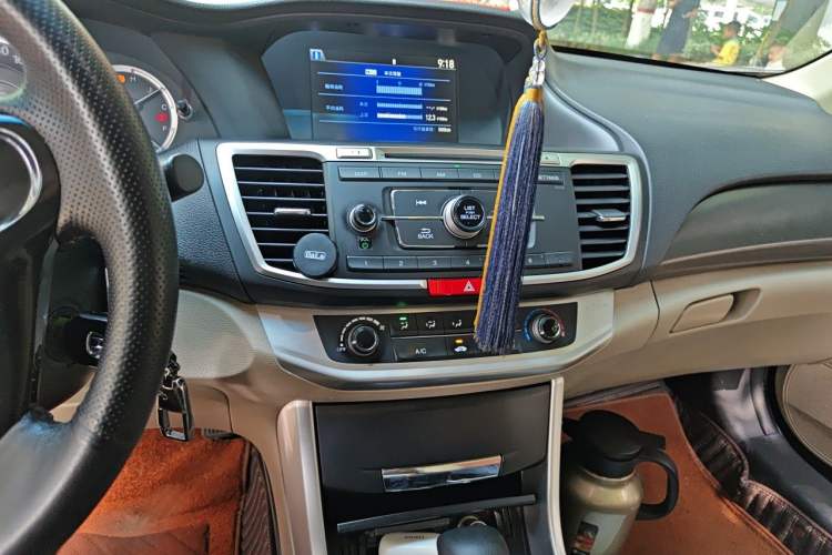 Used Honda Accord 2015 2.0L LX Comfort Edition Audio And AC Panel