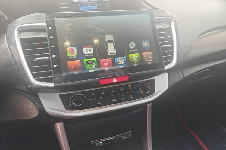Used Honda Accord 2015 2.0L LXS Elite Edition Audio And AC Panel