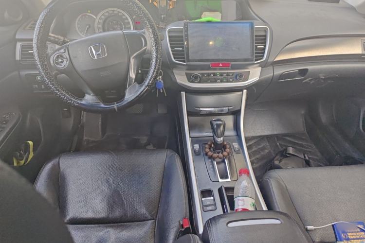 Used Honda Accord 2015 2.0L LXS Elite Edition Center Console