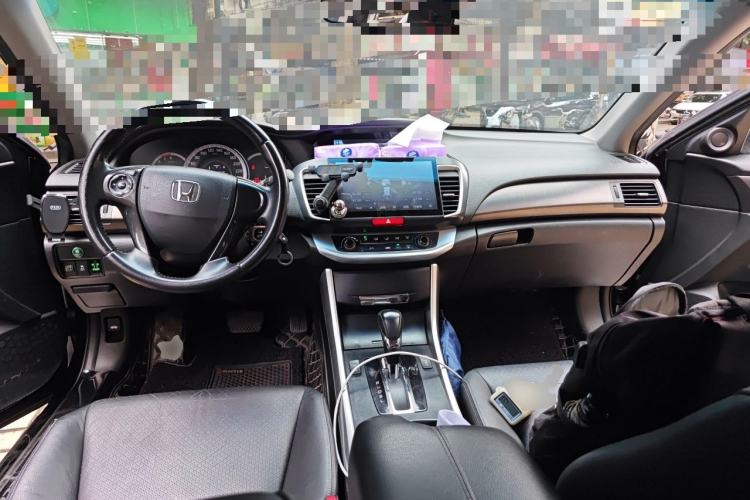 Used Honda Accord 2015 2.0L LXS Elite Edition Center Console