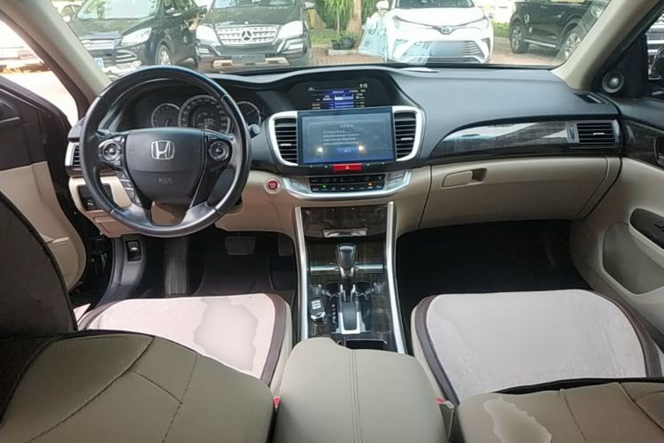 Used Honda Accord 2015 2.4L EX Luxury Edition Center Console