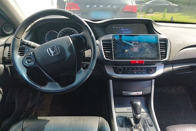 Used Honda Accord 2015 2.0L LXS Elite Edition Center Console