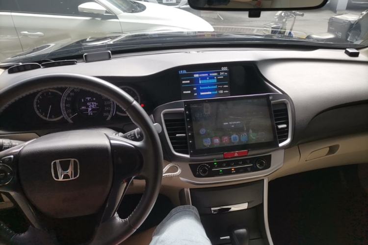 Used Honda Accord 2015 2.0L LXS Elite Edition Center Console