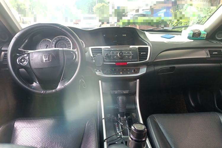 Used Honda Accord 2015 2.0L LXS Elite Edition Center Console