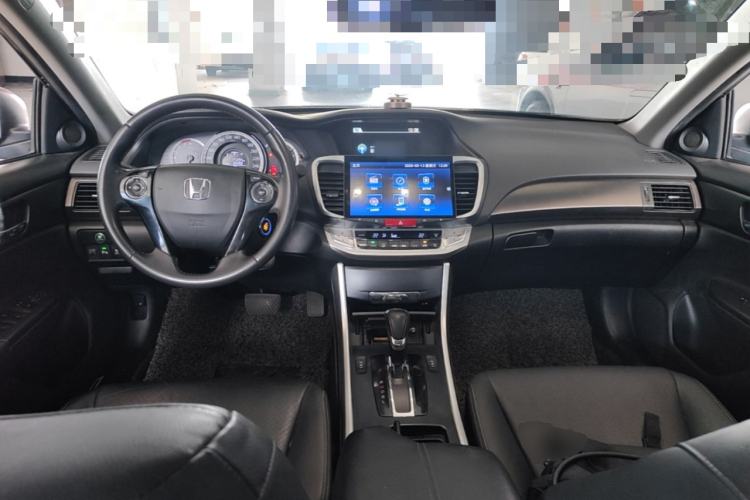 Used Honda Accord 2015 2.0L EX Luxury Edition Center Console