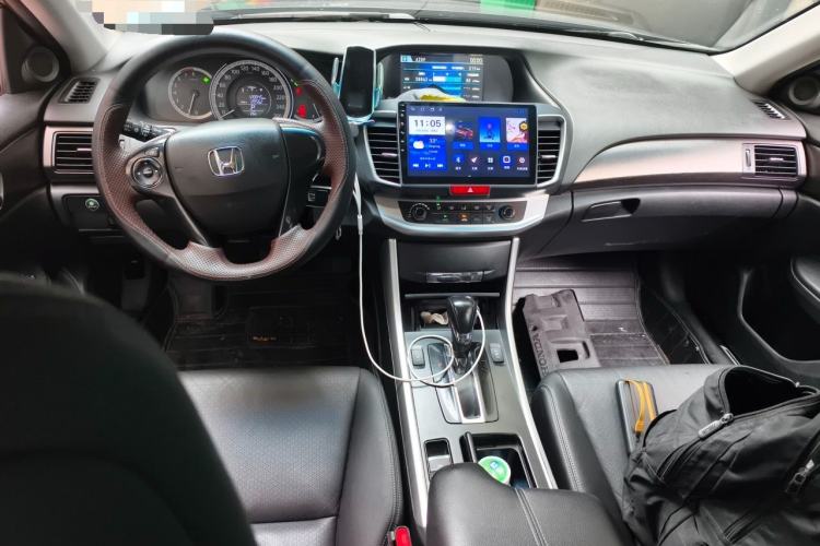 Used Honda Accord 2015 2.0L LXS Elite Edition Center Console