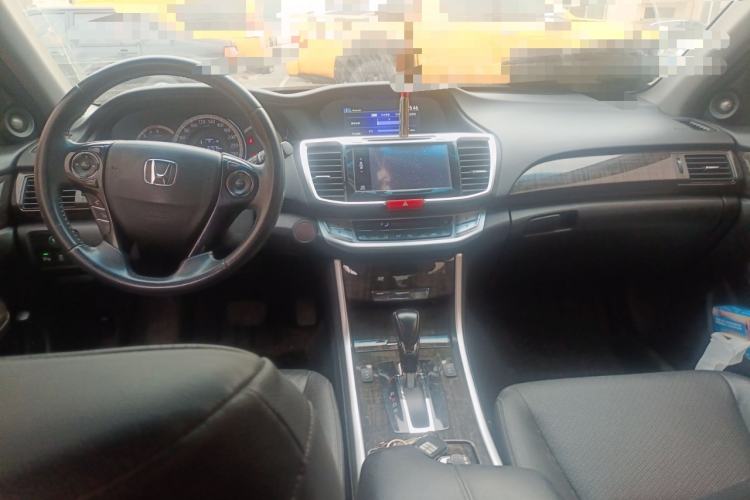 Used Honda Accord 2015 2.4L EX Luxury Edition Center Console