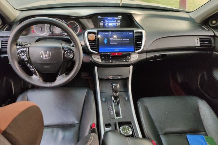 Used Honda Accord 2015 2.4L EX Luxury Edition Center Console