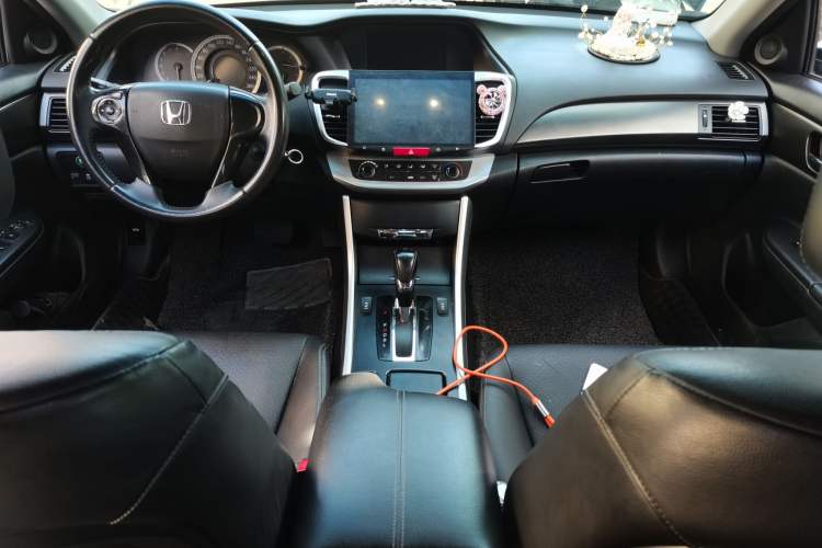 Used Honda Accord 2015 2.0L LXS Elite Edition Center Console