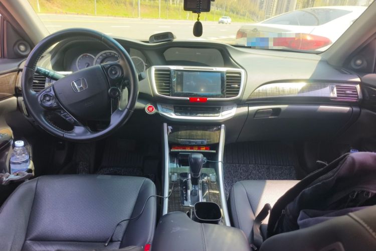 Used Honda Accord 2015 2.4L EX Luxury Edition Center Console