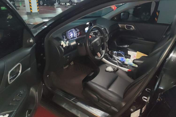 Used Honda Accord 2015 2.0L LX Comfort Edition Driver Seat