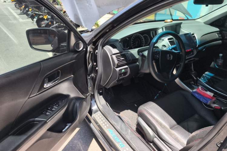 Used Honda Accord 2015 2.0L LX Comfort Edition Driver Seat