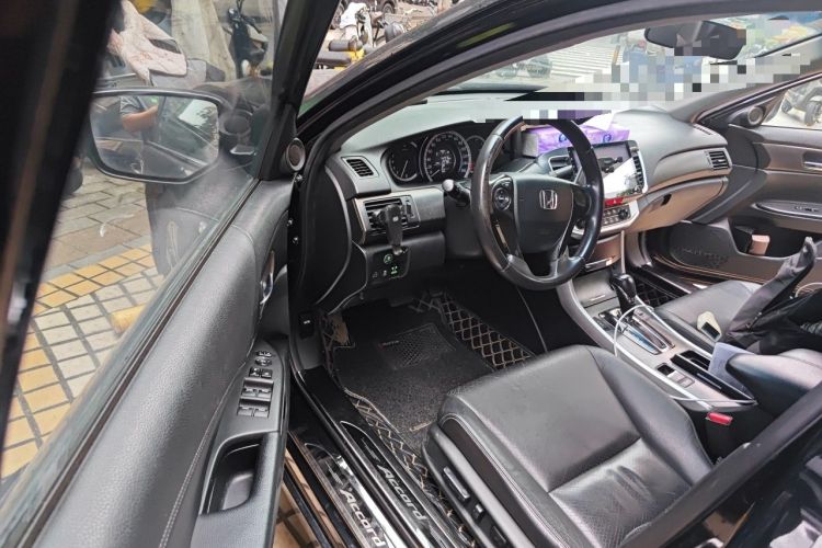 Used Honda Accord 2015 2.0L LXS Elite Edition Driver Seat
