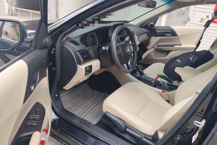 Used Honda Accord 2015 2.0L LX Comfort Edition Driver Seat