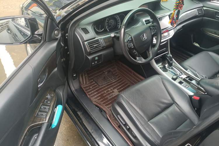 Used Honda Accord 2015 2.4L EX Luxury Edition Driver Seat