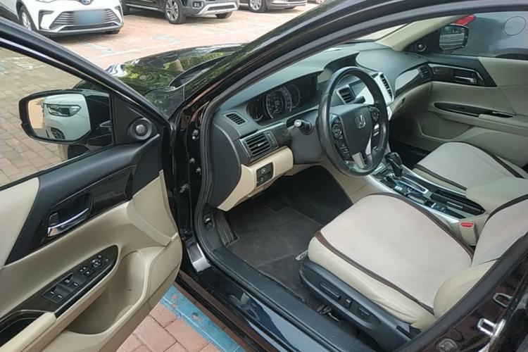 Used Honda Accord 2015 2.4L EX Luxury Edition Driver Seat