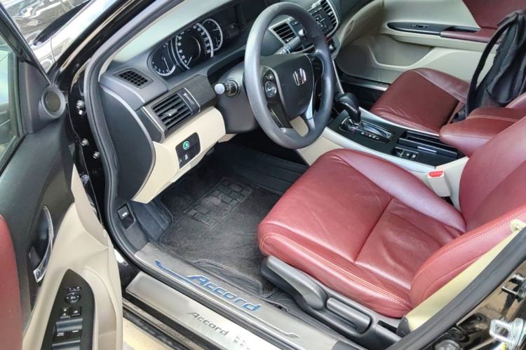 Used Honda Accord 2015 2.0L LX Comfort Edition Driver Seat
