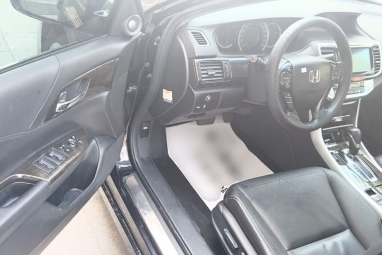 Used Honda Accord 2015 2.4L EX Luxury Edition Driver Seat