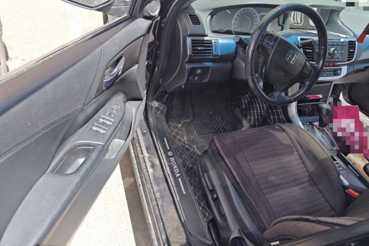 Used Honda Accord 2015 2.0L LXS Elite Edition Driver Seat