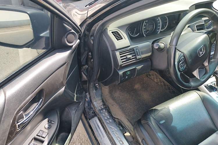 Used Honda Accord 2015 2.0L LXS Elite Edition Driver Seat