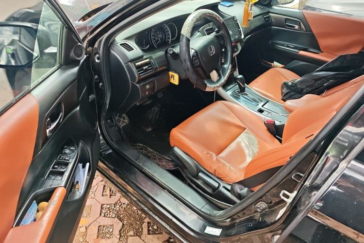 Used Honda Accord 2015 2.0L LX Comfort Edition Driver Seat