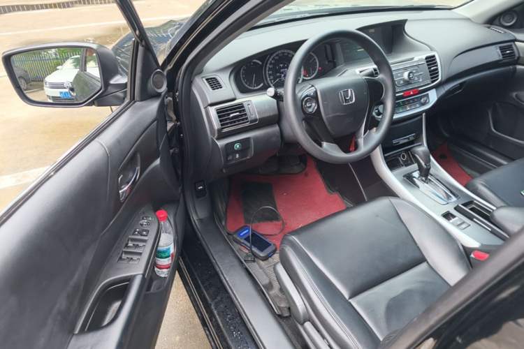 Used Honda Accord 2015 2.0L LX Comfort Edition Driver Seat