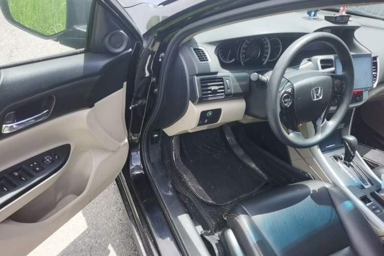 Used Honda Accord 2015 2.0L LX Comfort Edition Driver Seat