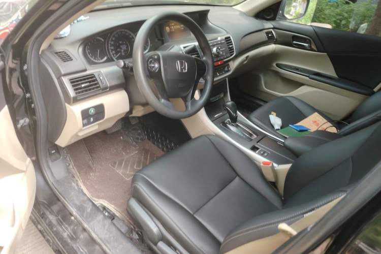 Used Honda Accord 2015 2.0L LX Comfort Edition Driver Seat
