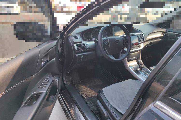 Used Honda Accord 2015 2.0L LX Comfort Edition Driver Seat