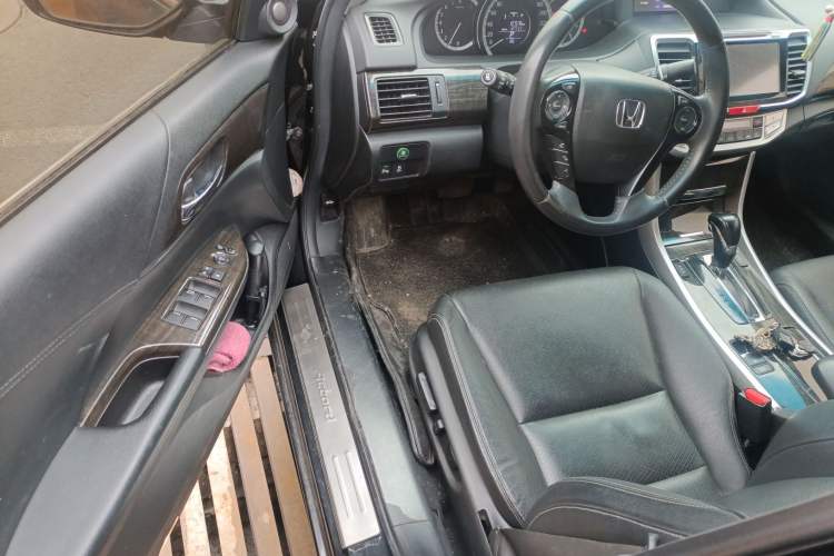 Used Honda Accord 2015 2.4L EX Luxury Edition Driver Seat
