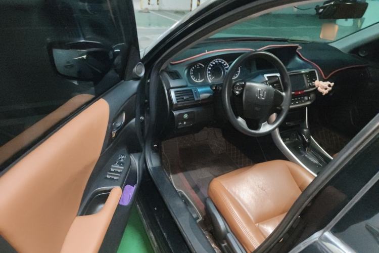 Used Honda Accord 2015 2.0L LX Comfort Edition Driver Seat