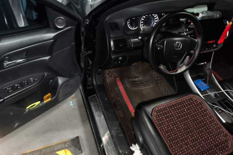 Used Honda Accord 2015 2.0L LX Comfort Edition Driver Seat