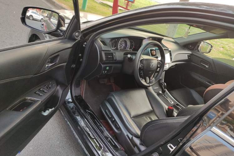 Used Honda Accord 2015 2.4L EX Luxury Edition Driver Seat
