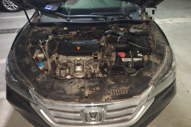 Used Honda Accord 2015 2.0L LX Comfort Edition Engine Bay